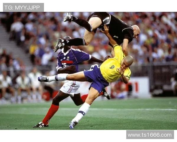 全球足球巨星风采展现与传奇故事分享