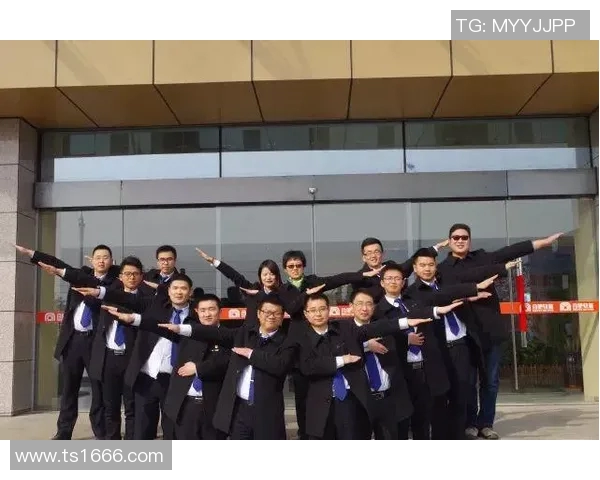 成都羽毛球队意识探讨:从团队协作到个人成长的多维视角分析 成都羽毛球队意识探讨:从团队协作到个人成长的多维视角分析