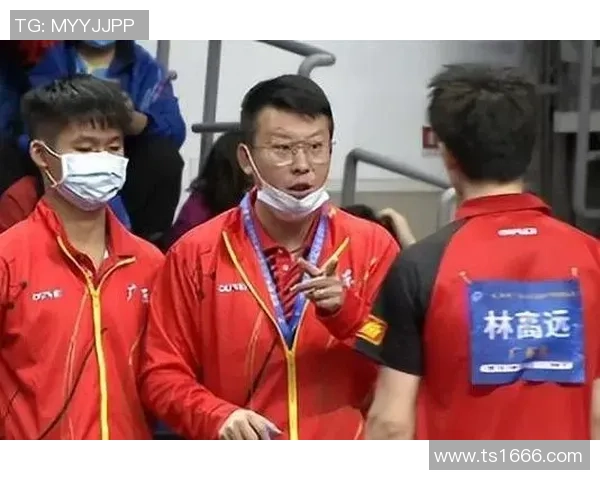 曹小栋足球之路：从青涩少年到职业球员的成长故事与奋斗历程